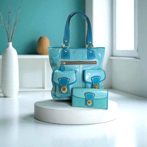 Coach Handbags - Vintage COACH GIGI 65th anniversary Tote Bag with matching Wallet in turquoise
